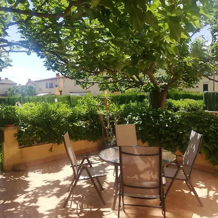 Casa Con Piscina En Roses